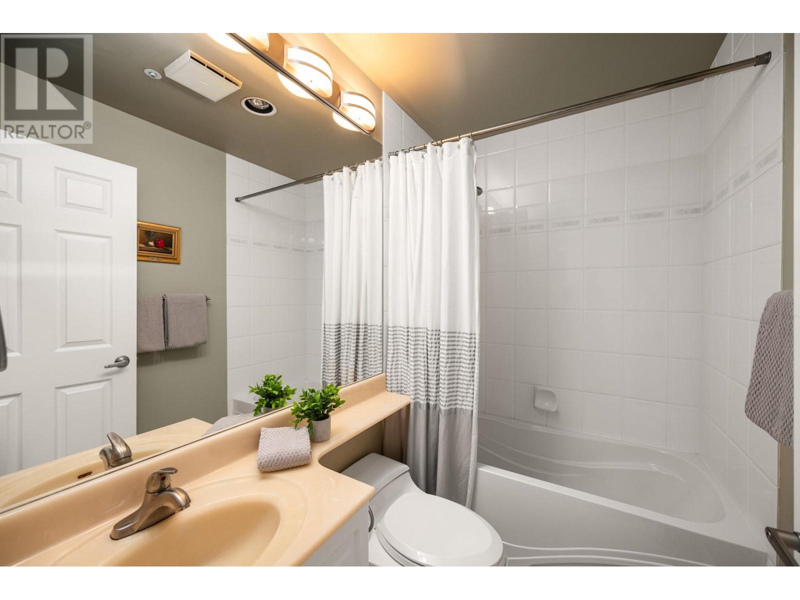 2002 1185 Quayside Drive, New Westminster, British Columbia  V3M 6T8 - Photo 39 - R2938381
