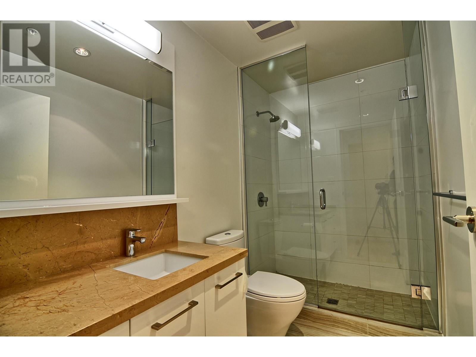 Listing Picture 23 of 34 : 302 7333 MURDOCH AVENUE, Richmond / 烈治文 - 魯藝地產 Yvonne Lu Group - MLS Medallion Club Member