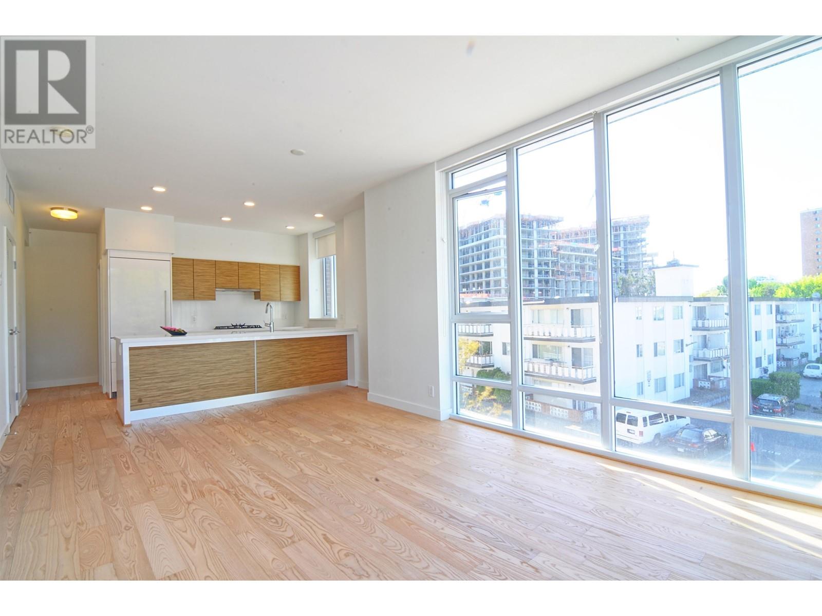 Listing Picture 5 of 34 : 302 7333 MURDOCH AVENUE, Richmond / 烈治文 - 魯藝地產 Yvonne Lu Group - MLS Medallion Club Member