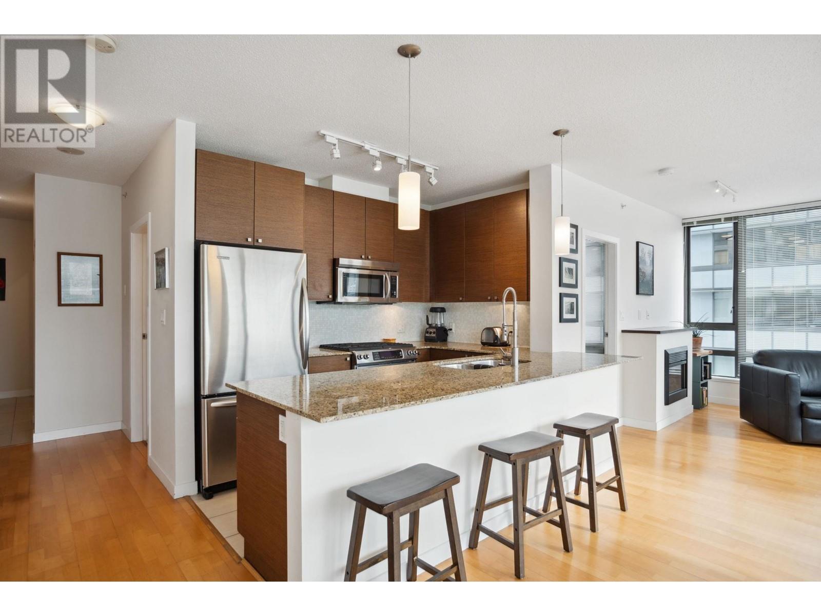 402 400 Capilano Road, Port Moody, British Columbia  V3H 0E1 - Photo 4 - R2938399