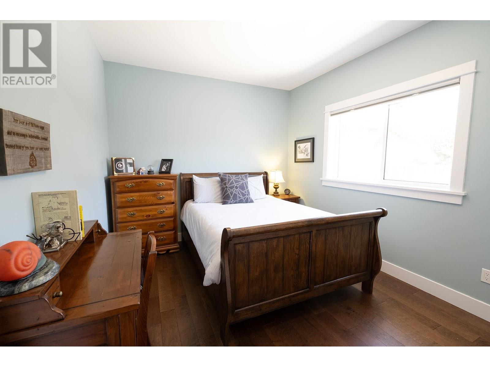 5438 Mccourt Road, Sechelt, British Columbia  V7Z 0N6 - Photo 16 - R2938369