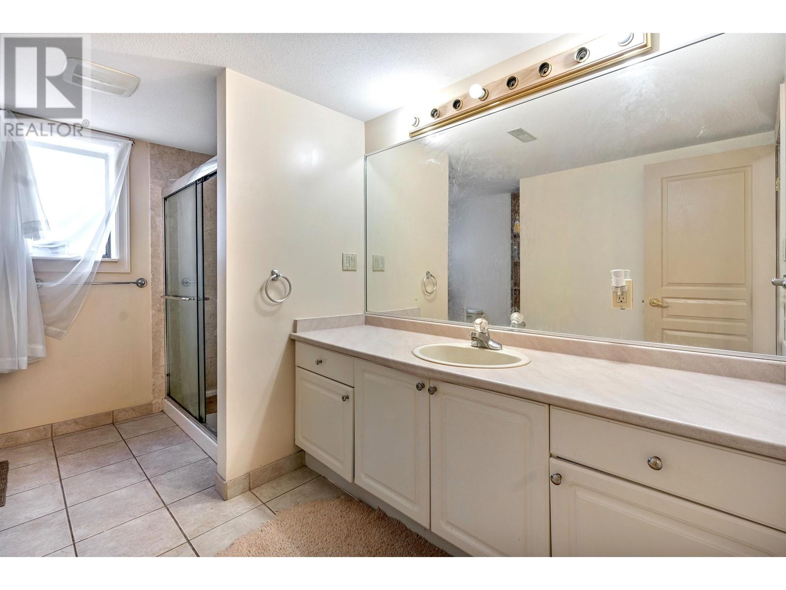 207 April Road, Port Moody, British Columbia  V3H 3V3 - Photo 24 - R2938385