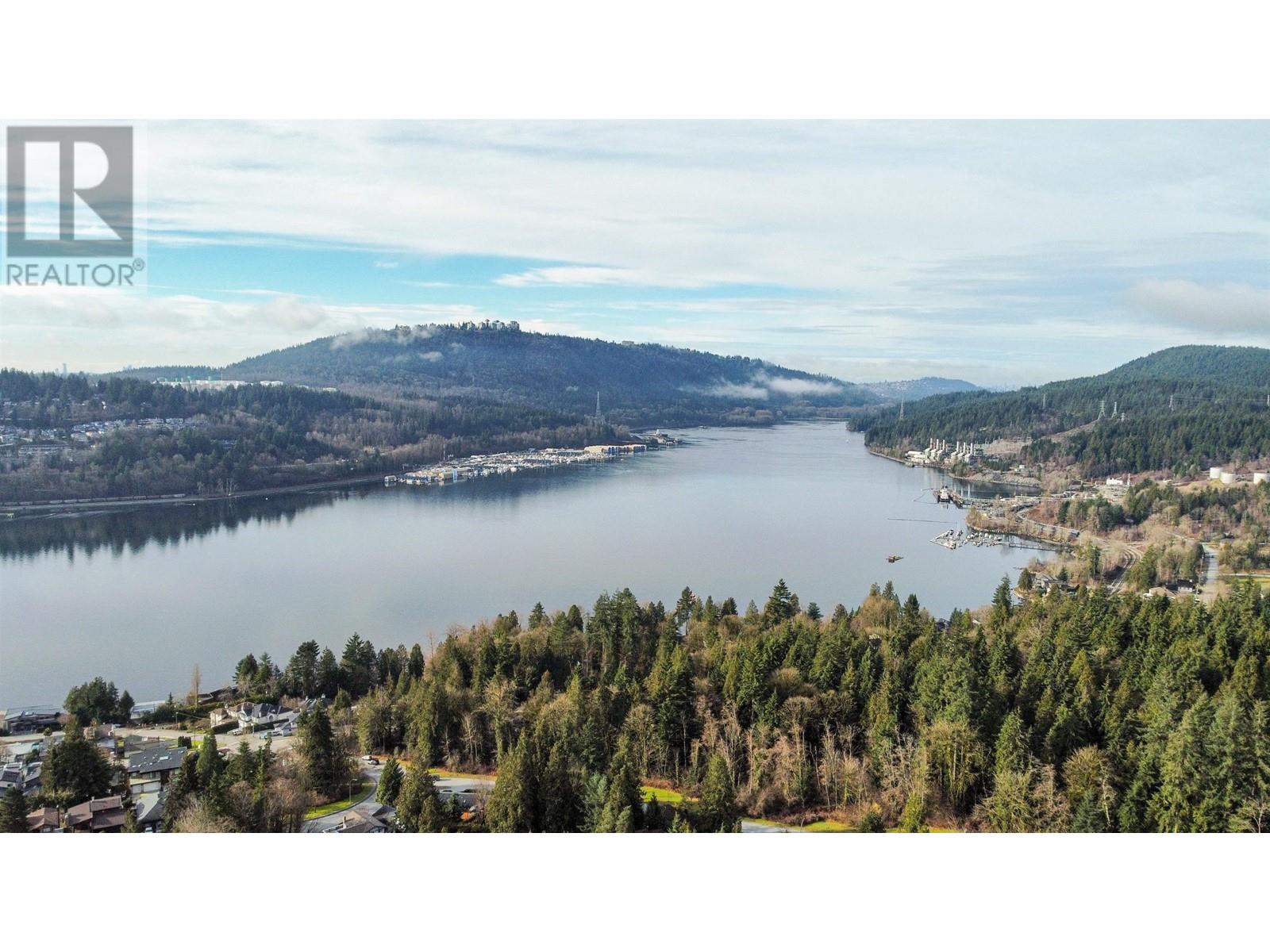 207 April Road, Port Moody, British Columbia  V3H 3V3 - Photo 3 - R2938385
