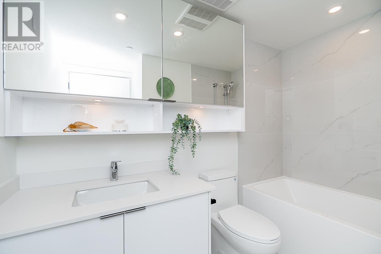 407 5399 Joyce Street, Vancouver, British Columbia  V5R 4H3 - Photo 12 - R2937077