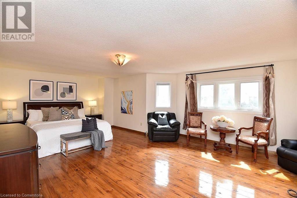 102 Huntingwood Avenue, Hamilton, Ontario  L9H 6X5 - Photo 11 - 40665718