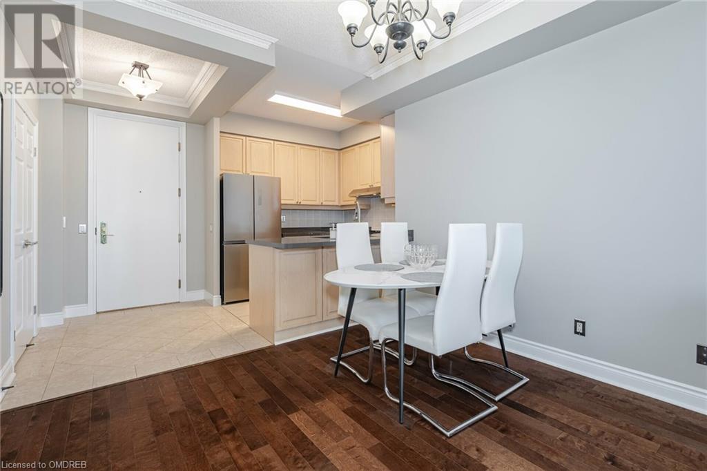 25 Kingsbridge Gardens Circle, Mississauga, Ontario  L5R 4B1 - Photo 12 - 40666387