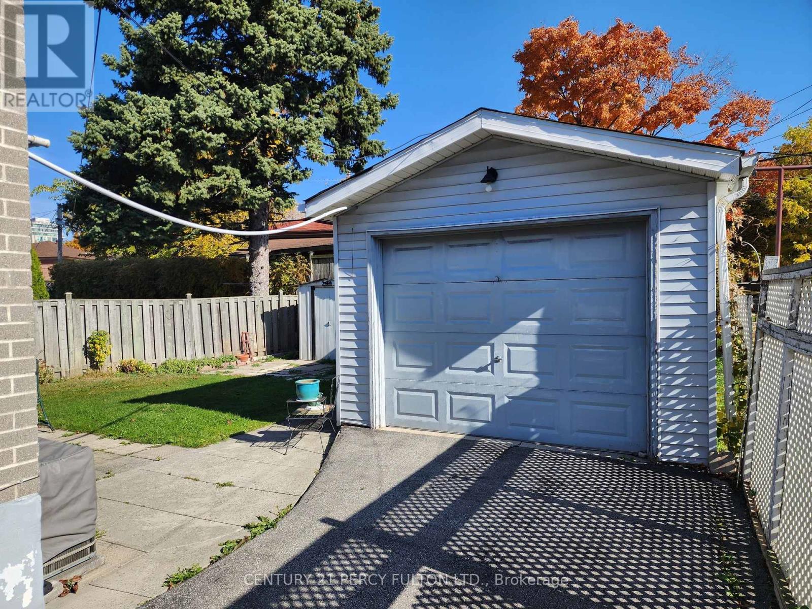 Main - 81 Lynnbrook Drive, Toronto, Ontario  M1H 2M9 - Photo 13 - E9508381