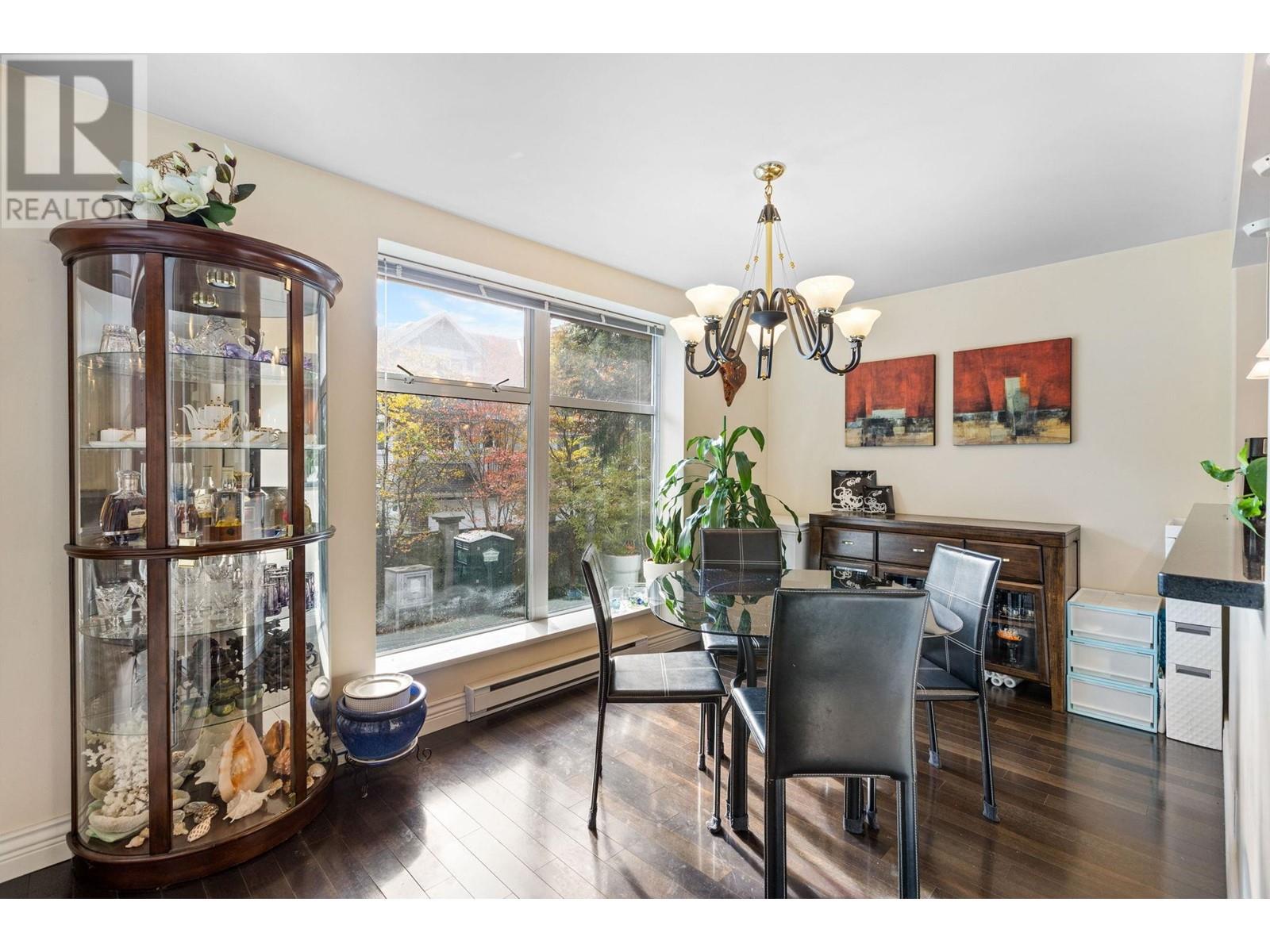 Listing Picture 11 of 40 : TH2 7080 ST. ALBANS ROAD, Richmond / 烈治文 - 魯藝地產 Yvonne Lu Group - MLS Medallion Club Member