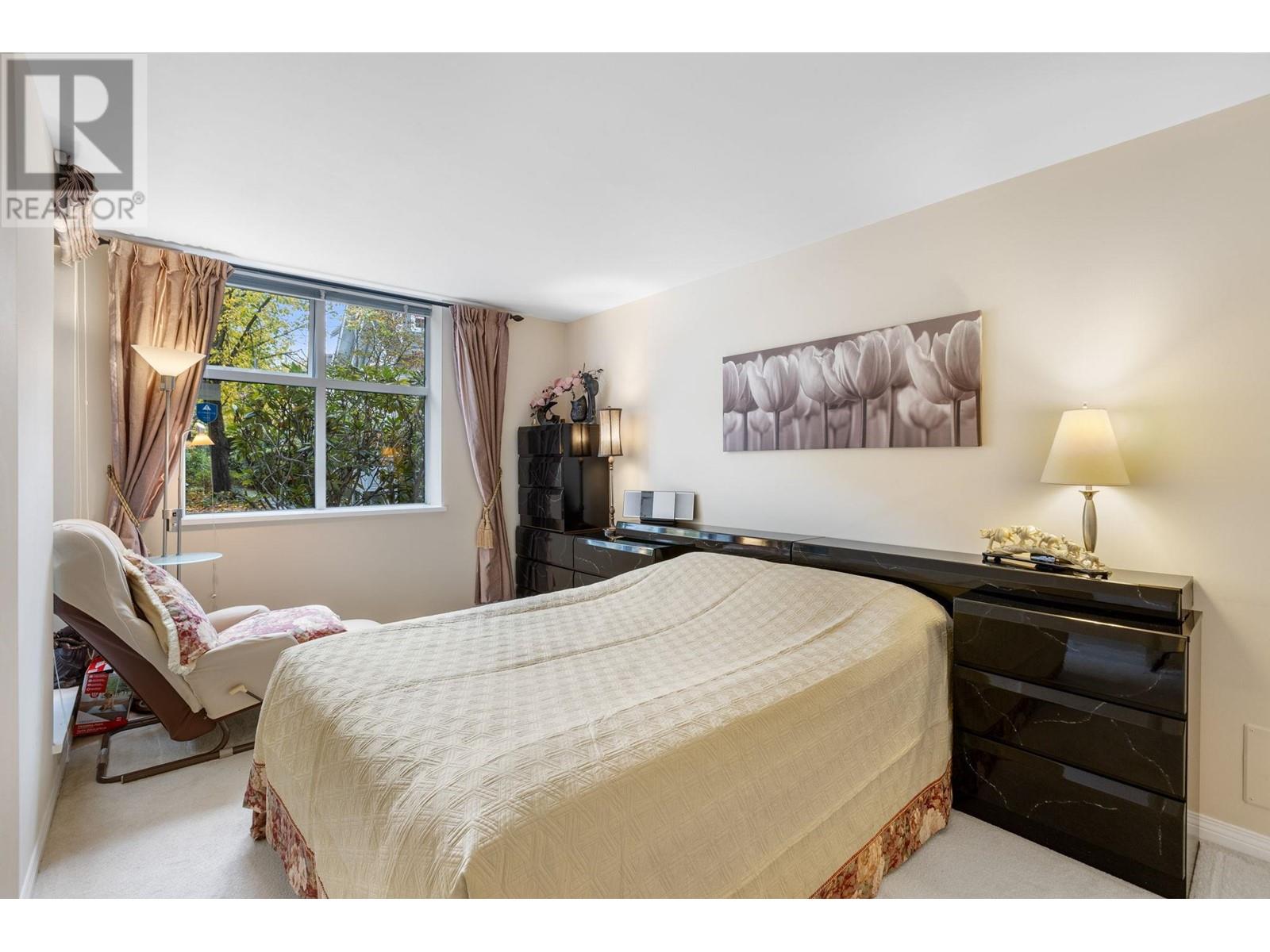 Listing Picture 18 of 40 : TH2 7080 ST. ALBANS ROAD, Richmond / 烈治文 - 魯藝地產 Yvonne Lu Group - MLS Medallion Club Member