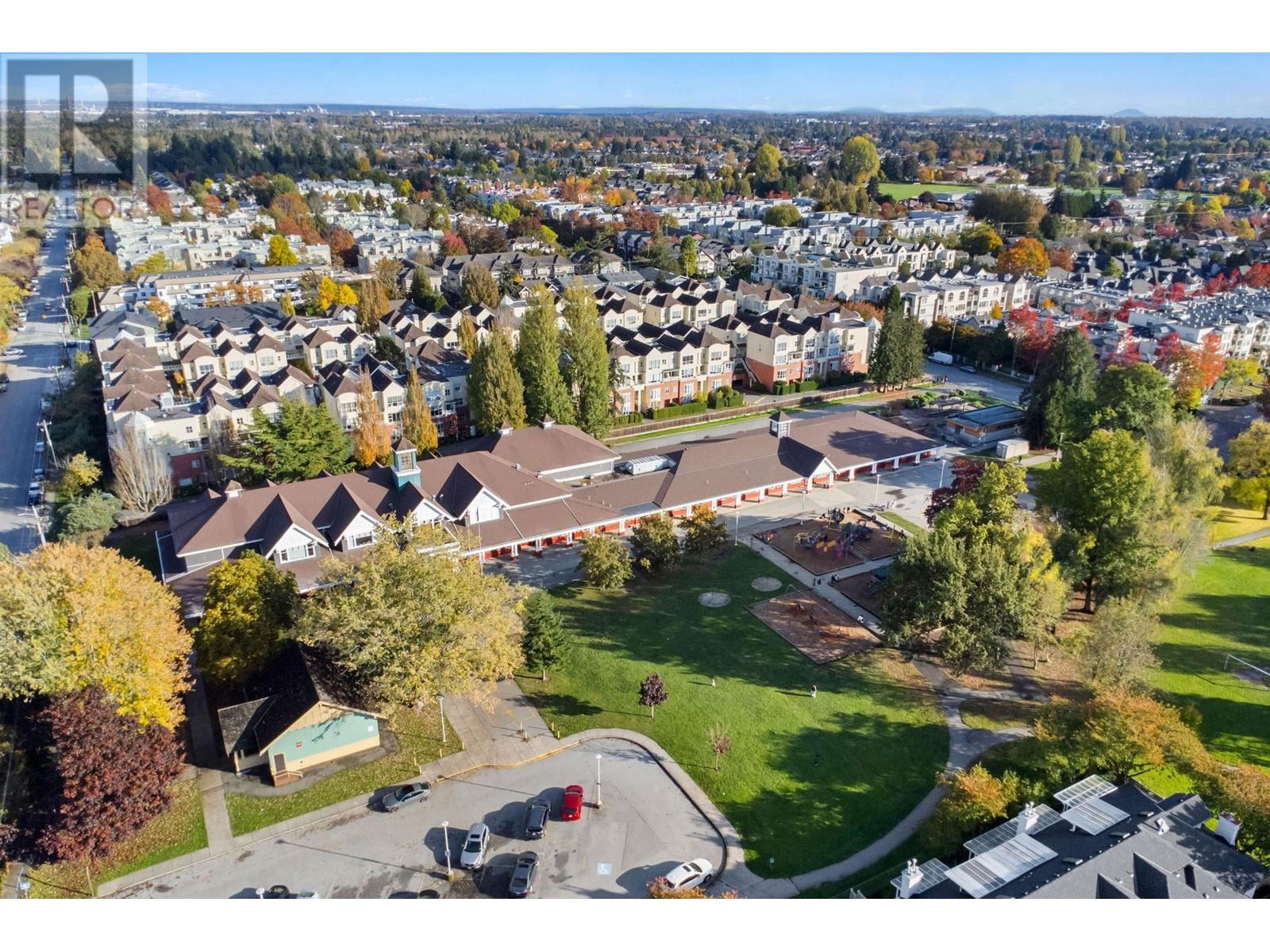 Listing Picture 39 of 40 : TH2 7080 ST. ALBANS ROAD, Richmond / 烈治文 - 魯藝地產 Yvonne Lu Group - MLS Medallion Club Member