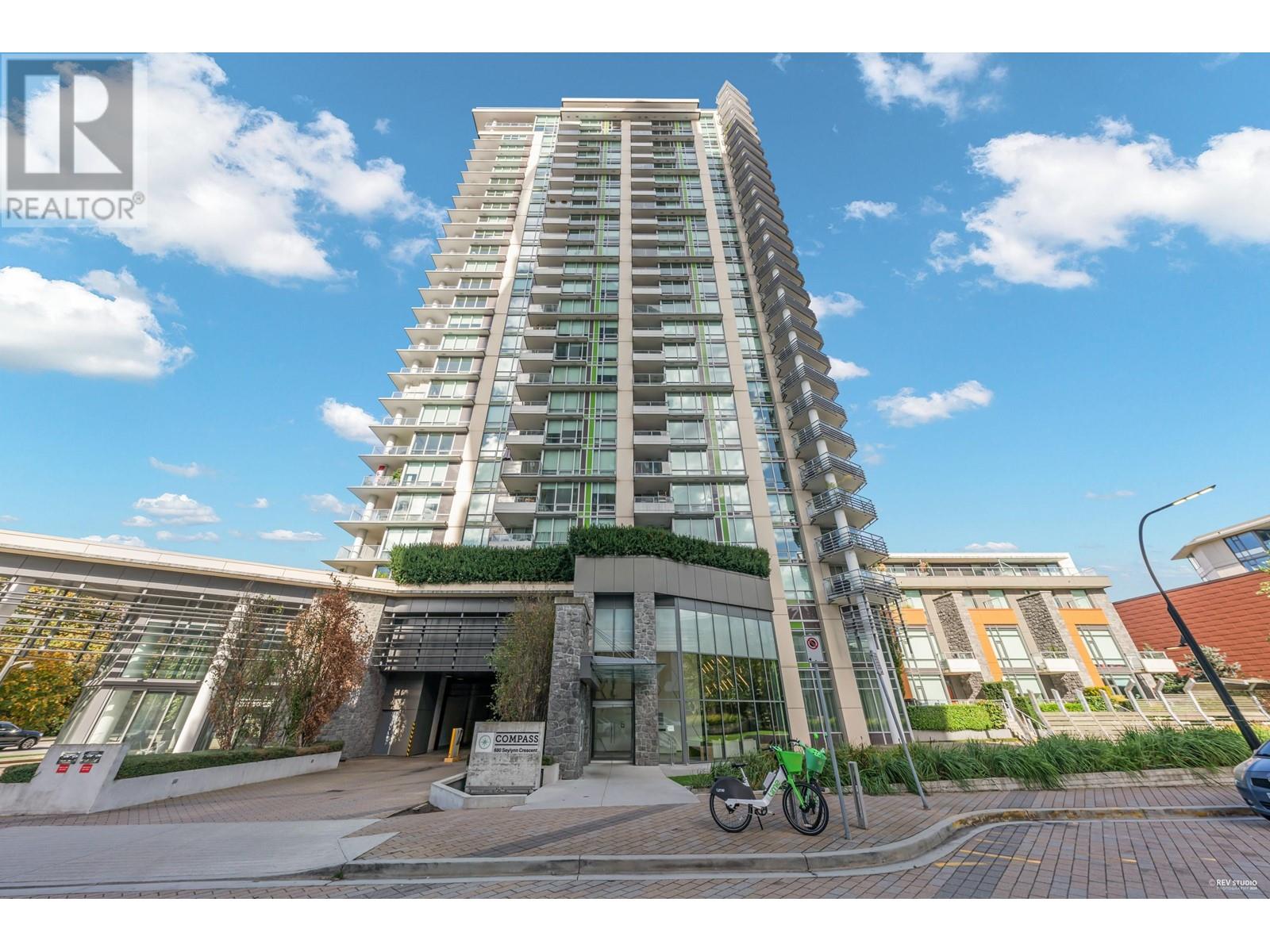 1105 680 Seylynn Crescent, North Vancouver, British Columbia  V7J 0B5 - Photo 2 - R2938445