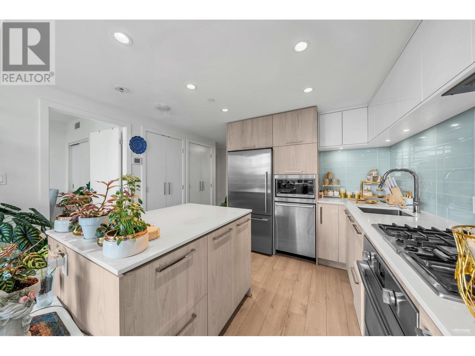 1105 680 Seylynn Crescent, North Vancouver, British Columbia  V7J 0B5 - Photo 9 - R2938445