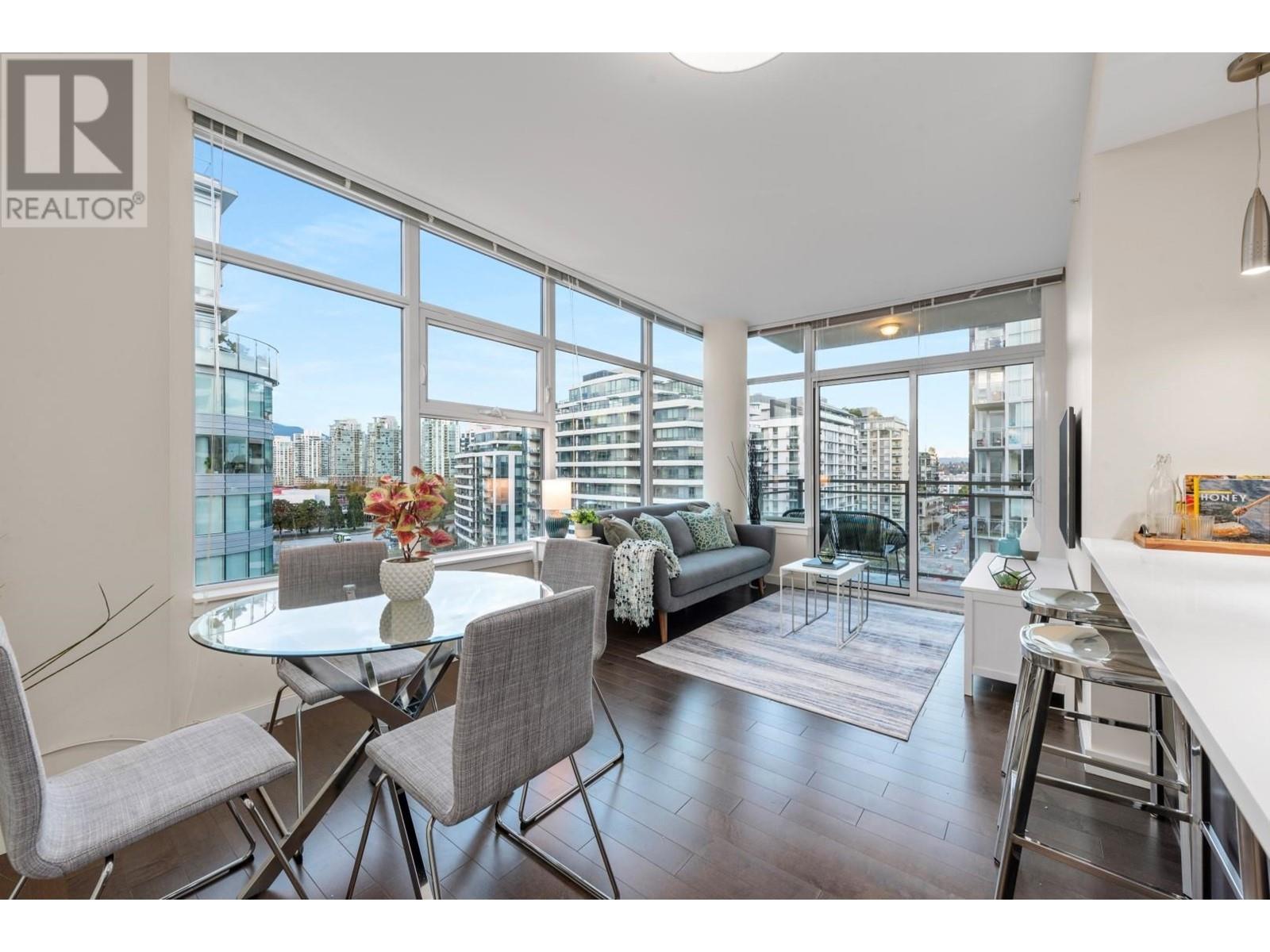1010 38 W 1st Avenue, Vancouver, British Columbia  V5Y 0K3 - Photo 1 - R2938446
