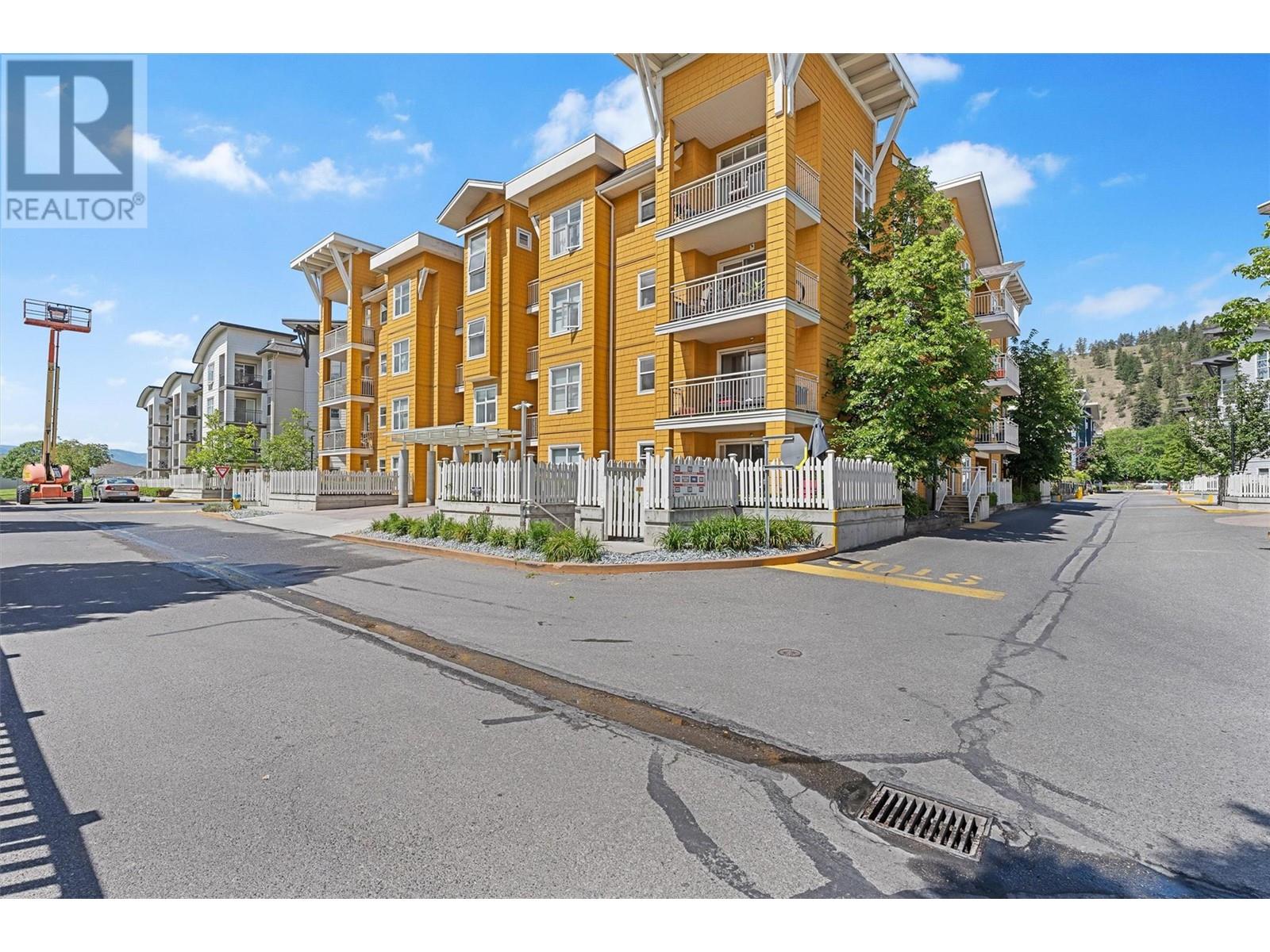 571 Yates Road Unit# 300 Kelowna