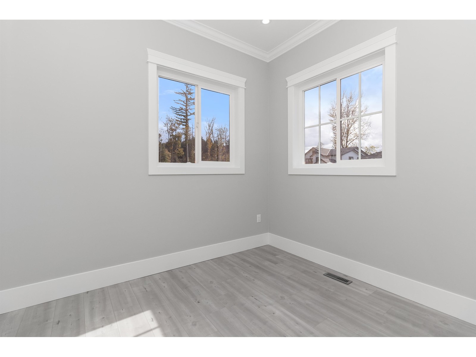 34007 Barker Court, Mission, British Columbia  V2V 6B2 - Photo 13 - R2933922