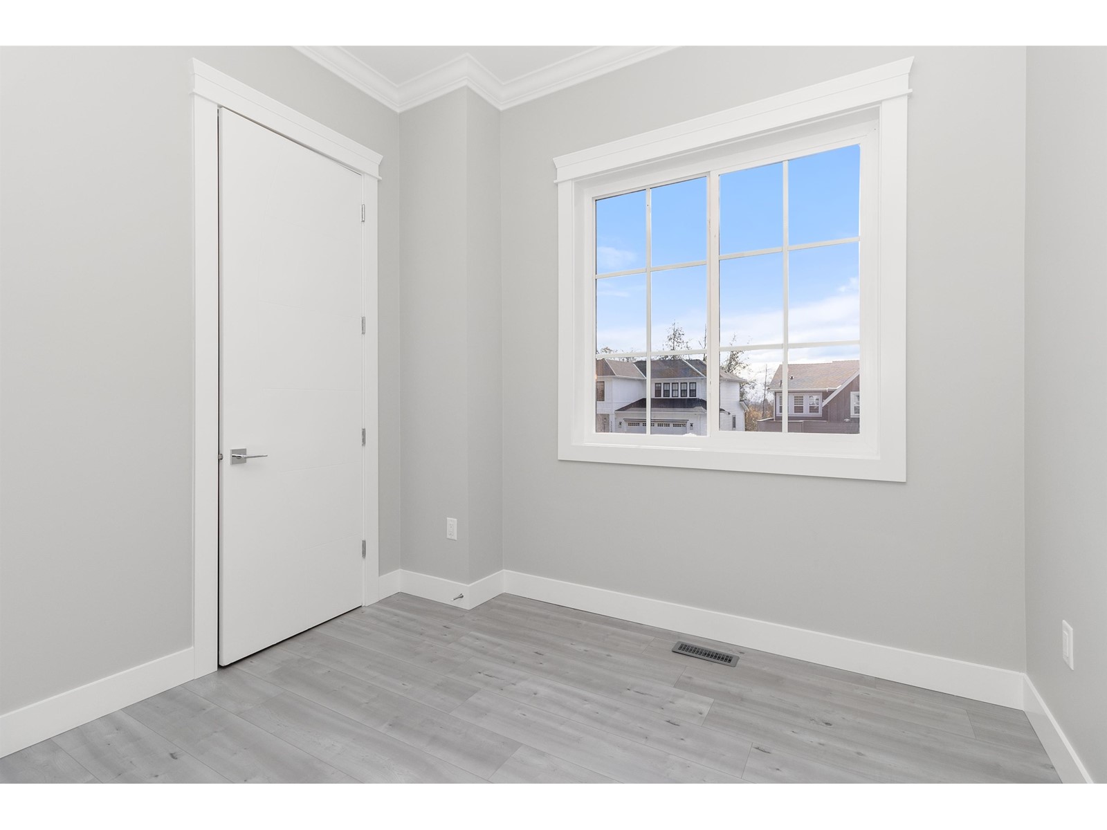 34007 Barker Court, Mission, British Columbia  V2V 6B2 - Photo 12 - R2933922