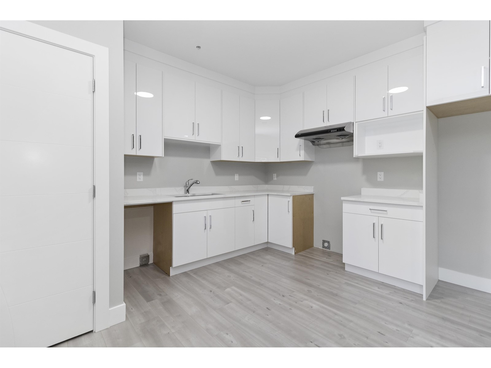 34007 Barker Court, Mission, British Columbia  V2V 6B2 - Photo 32 - R2933922
