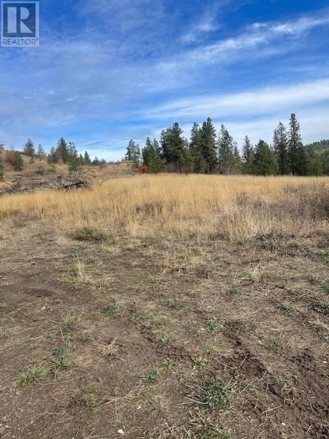 Property at 2670 Glenmore Road N image 2