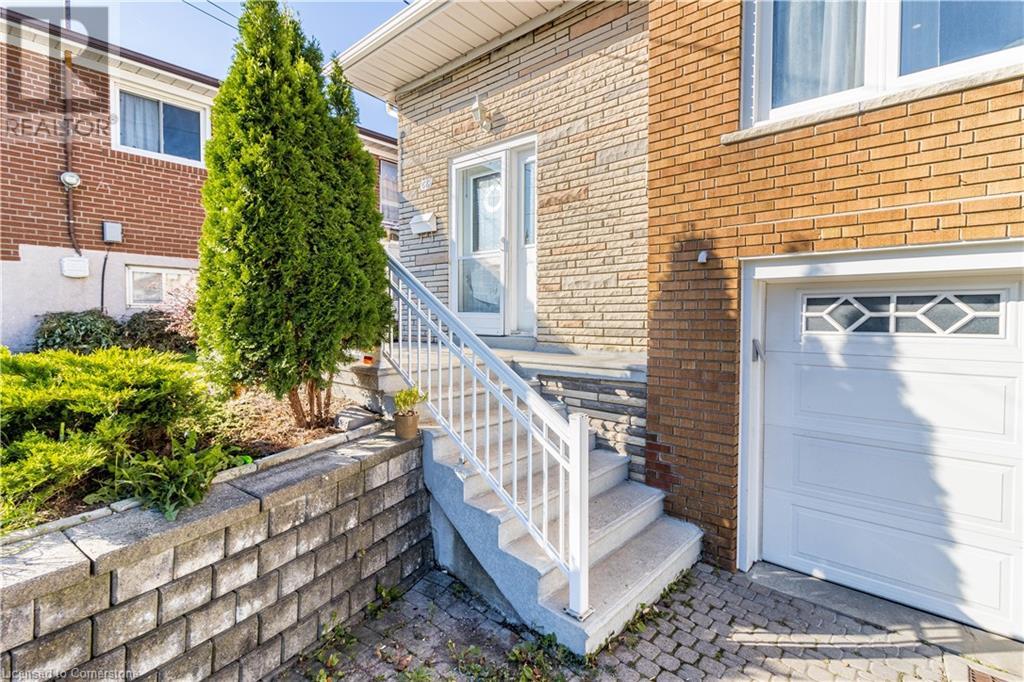 66 Arleta Avenue, Toronto, Ontario  M3L 2E7 - Photo 3 - 40668096