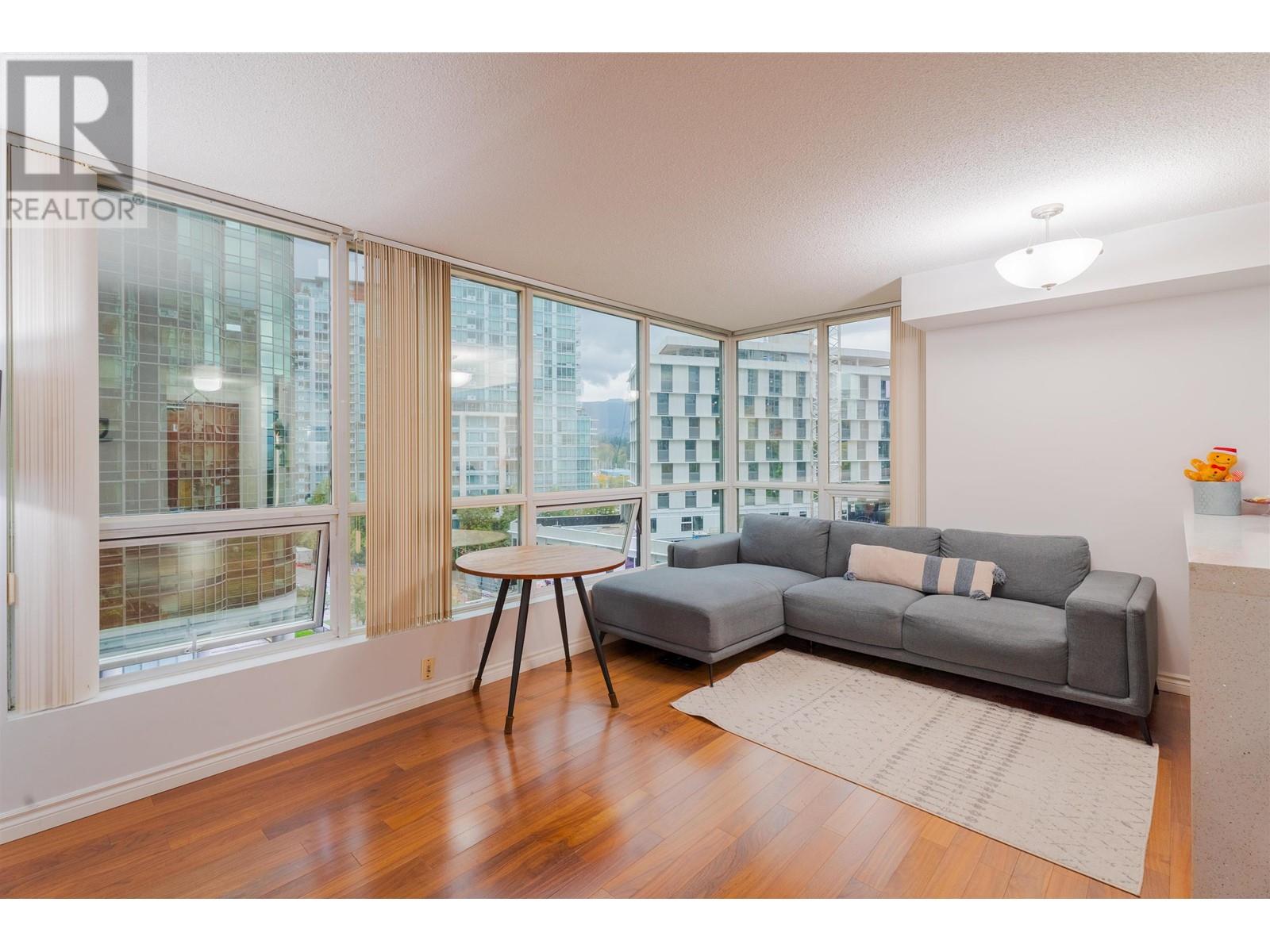 Listing Picture 2 of 19 : 603 555 JERVIS STREET, Vancouver / 溫哥華 - 魯藝地產 Yvonne Lu Group - MLS Medallion Club Member