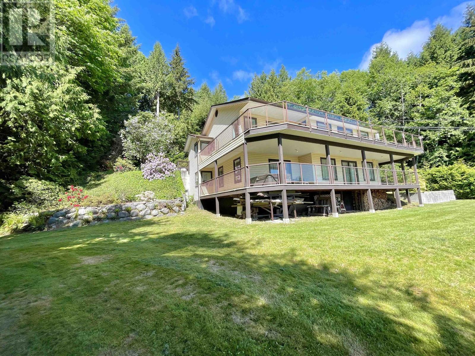 259 Bridgeman Road, Gibsons, British Columbia  V0N 1V1 - Photo 3 - R2938482