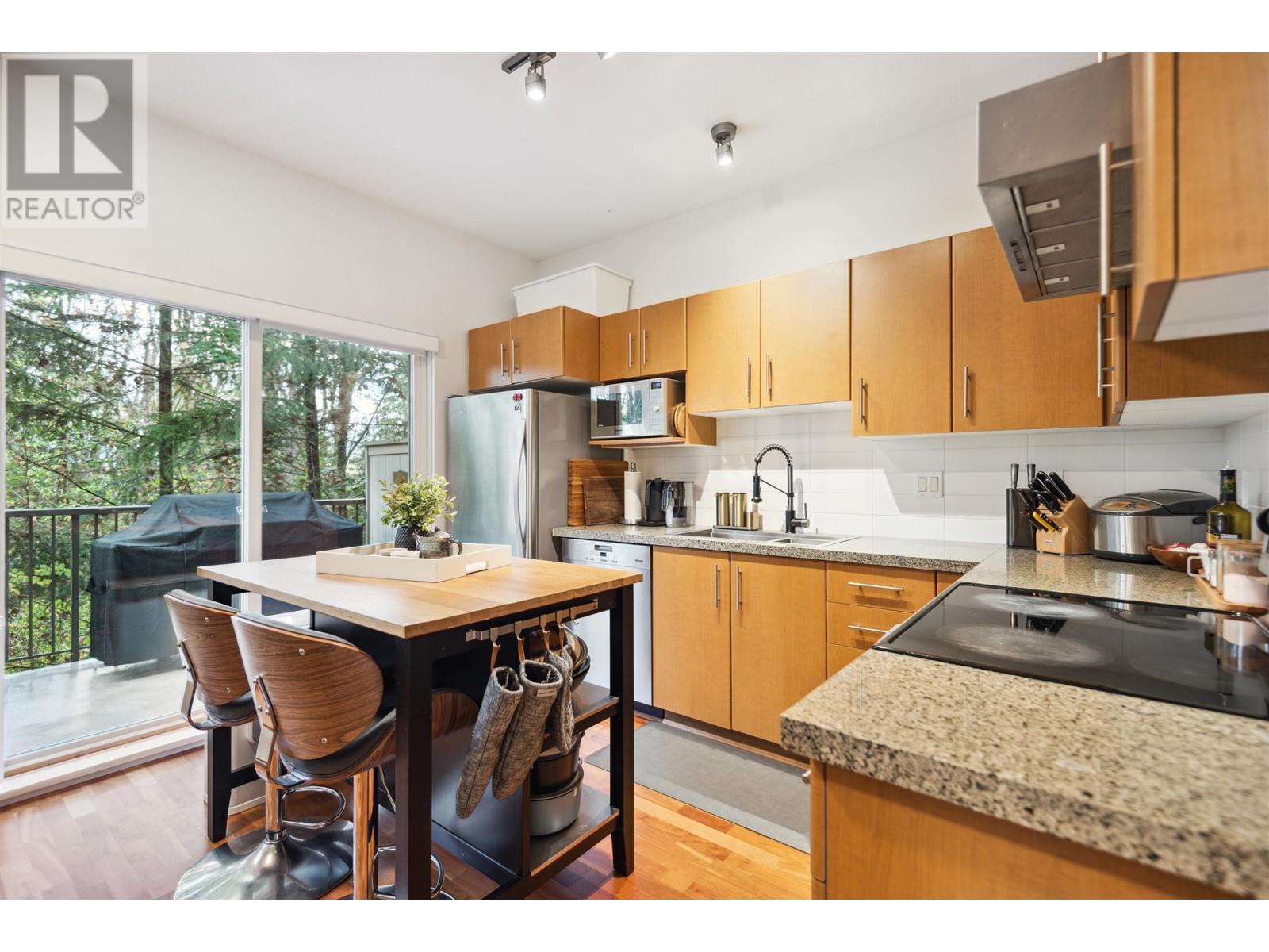 40 8533 Cumberland Place, Burnaby, British Columbia  V3N 5C1 - Photo 6 - R2938366