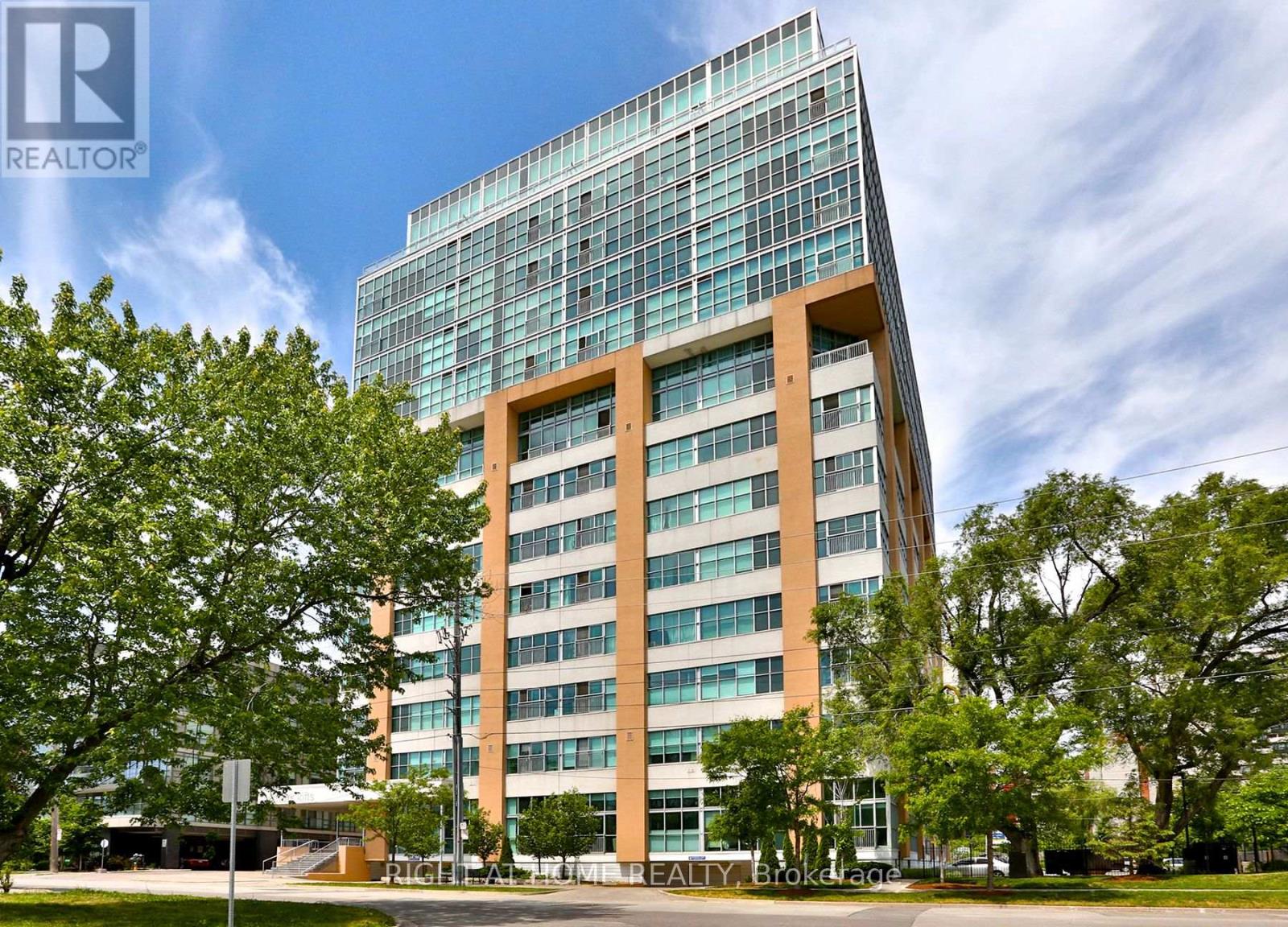 313 - 2 FIELDWAY ROAD, Toronto, Ontario