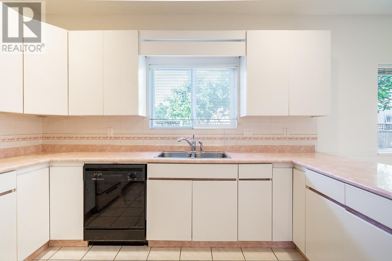 22671 Mclean Avenue, Richmond, British Columbia  V6V 2P7 - Photo 11 - R2938223