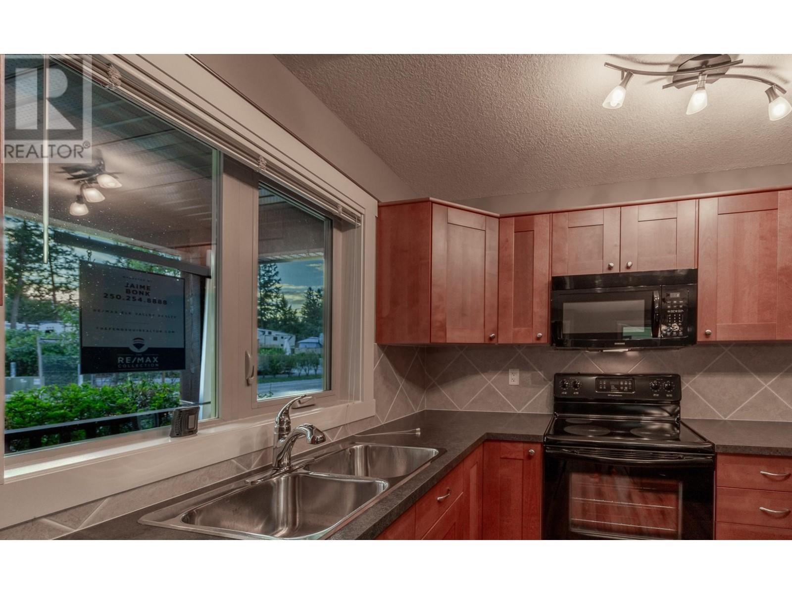 4868 RIVERVIEW DRIVE Unit# 80 Edgewater