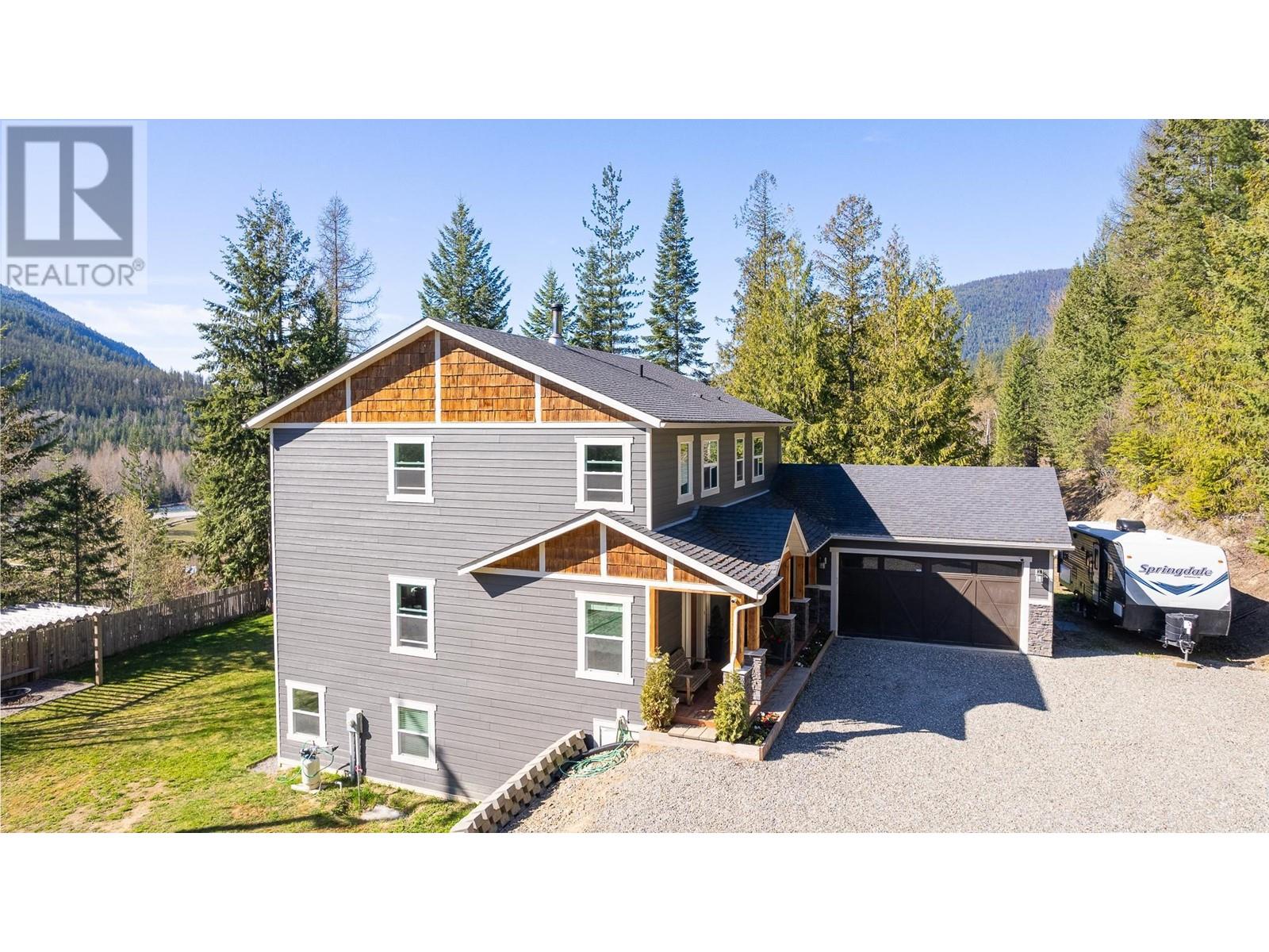 4817 GOAT RIVER NORTH ROAD Creston