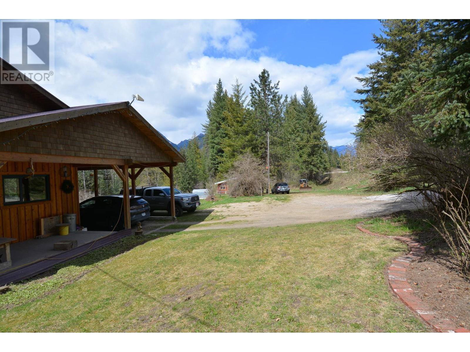 8481 HIGHWAY 6 Slocan