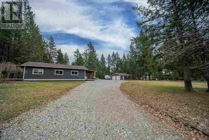 2008 Vidamour Road, Cranbrook, British Columbia  V1C 6W2 - Photo 2 - 2476332