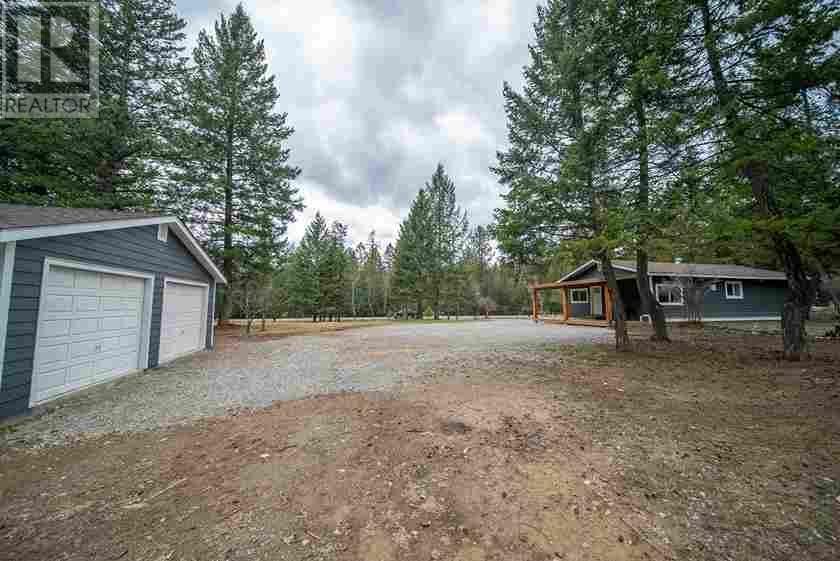 2008 Vidamour Road, Cranbrook, British Columbia  V1C 6W2 - Photo 6 - 2476332