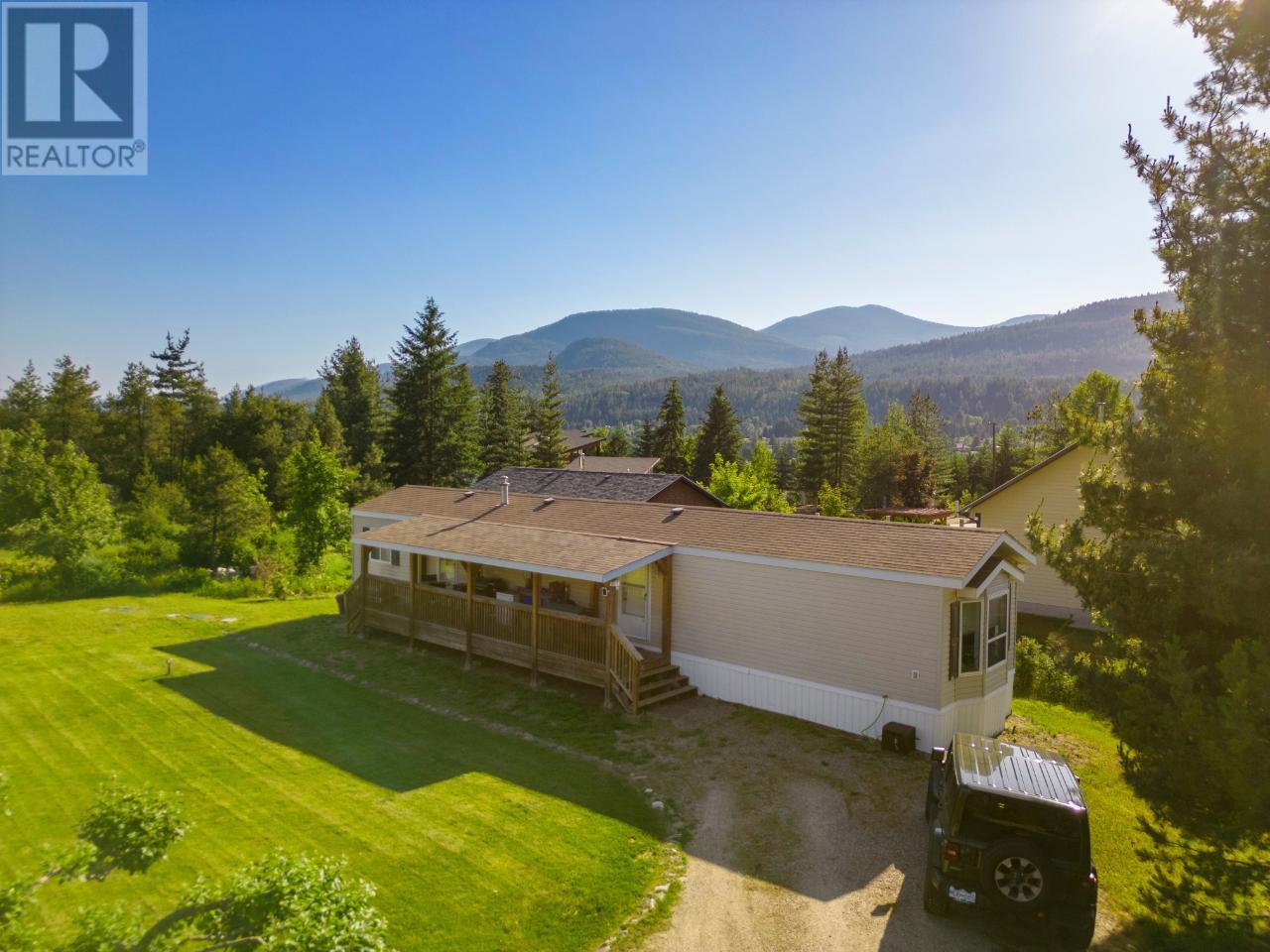 976 WATERLOO ROAD Castlegar