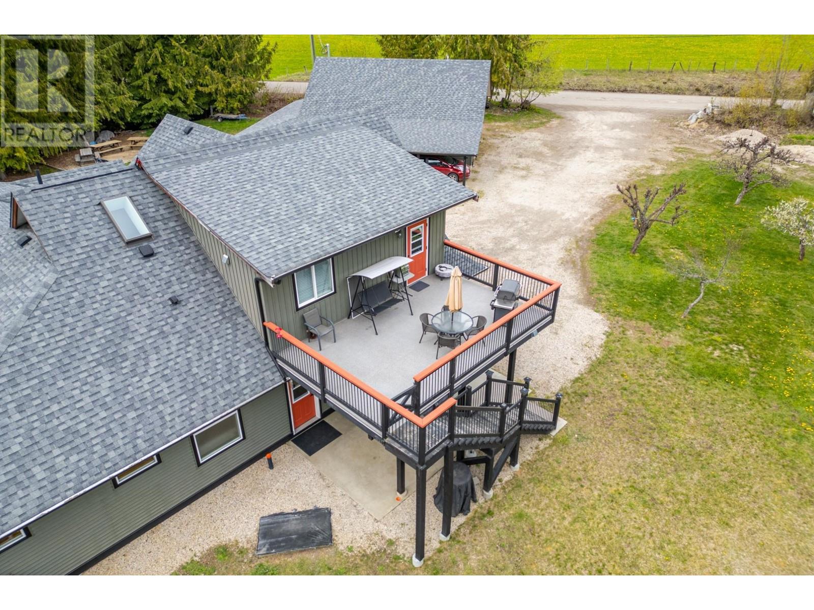 787 CRESCENT BAY ROAD Nakusp