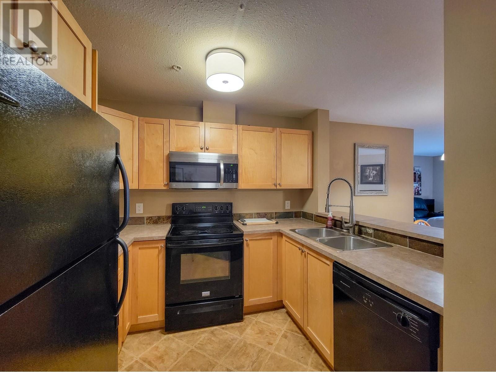 4875 RADIUM BOULEVARD Unit# 207 Radium Hot Springs