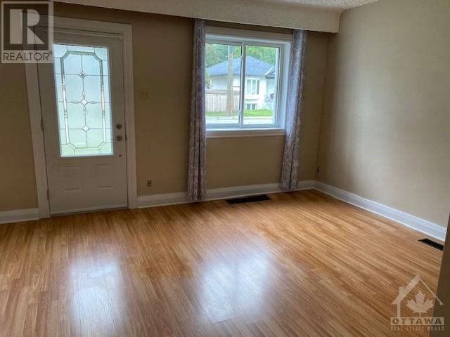 682 De L'eglise Street, Ottawa, Ontario  K1K 3K2 - Photo 6 - 1417507