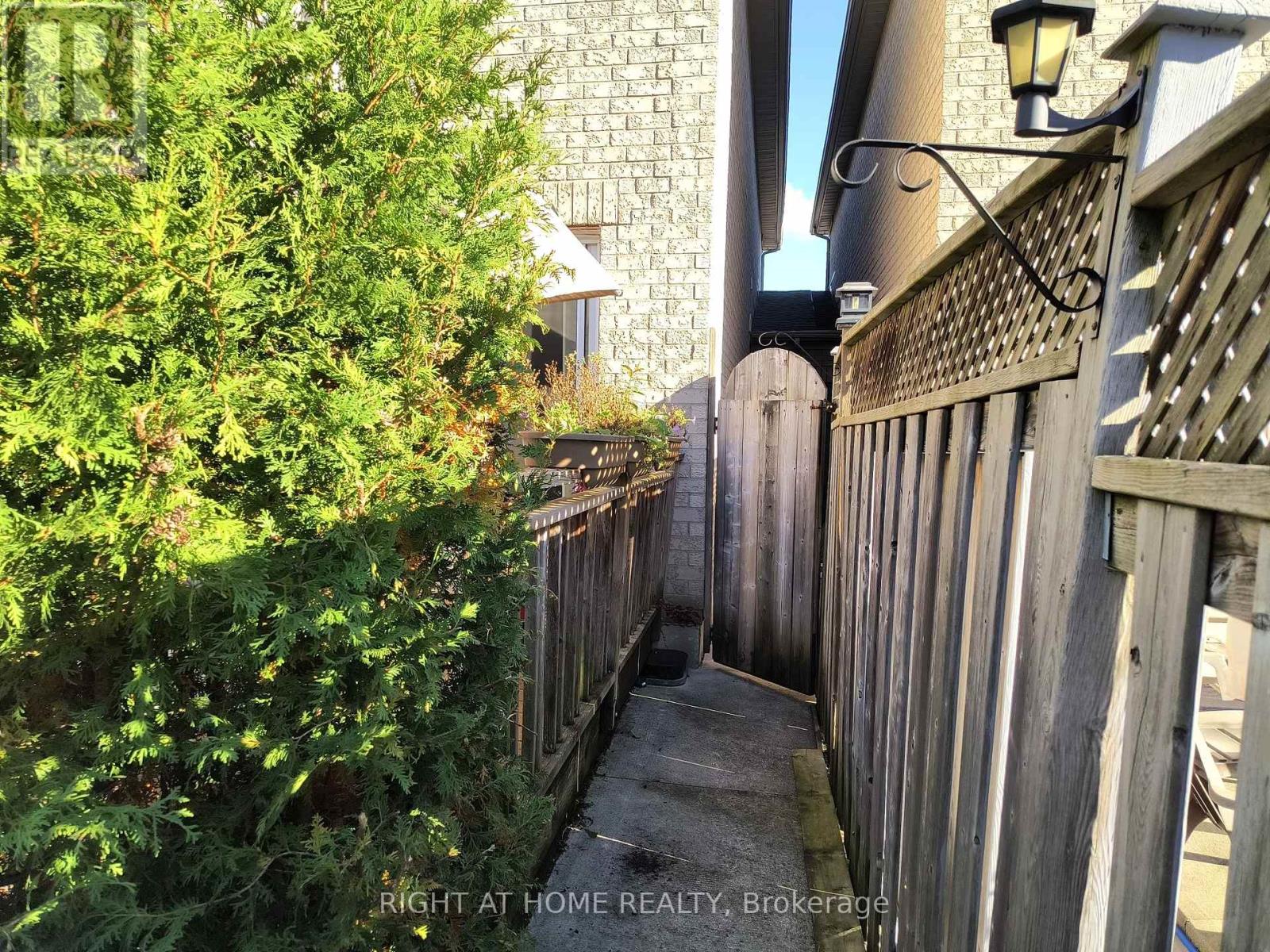 3497 Southwick Street, Mississauga, Ontario  L5M 7L6 - Photo 35 - W9388669