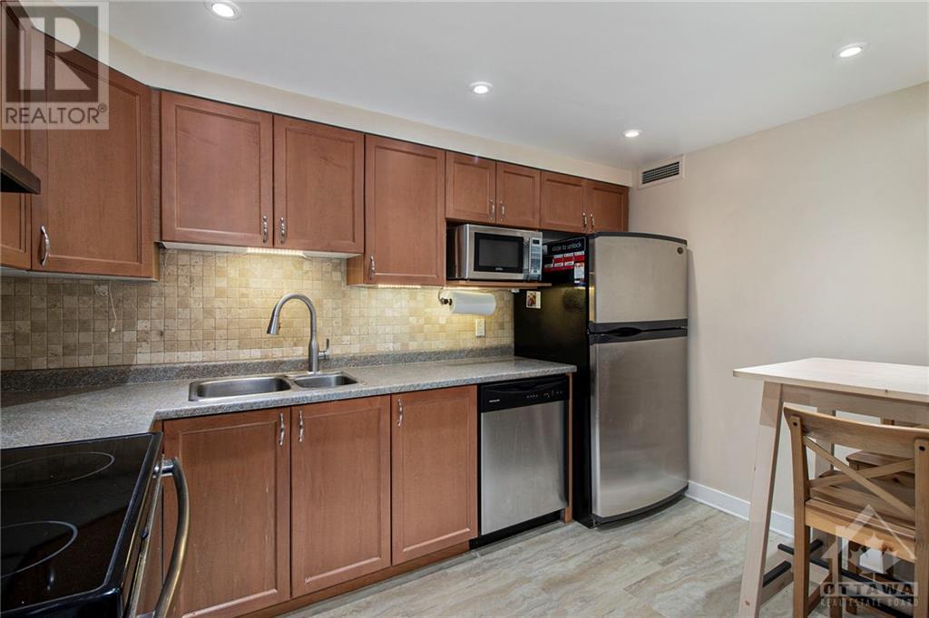 939 NORTH RIVER ROAD UNIT#104 Ottawa