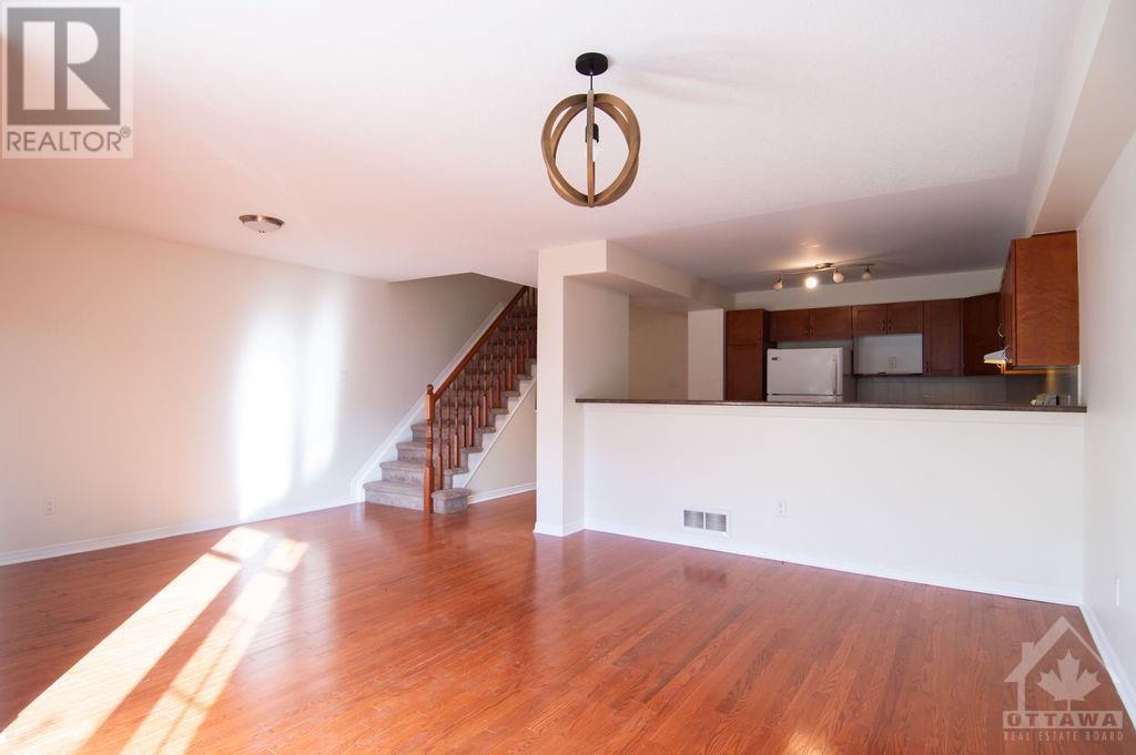 133 Corinth Private, Ottawa, Ontario  K2E 0A8 - Photo 4 - 1417536