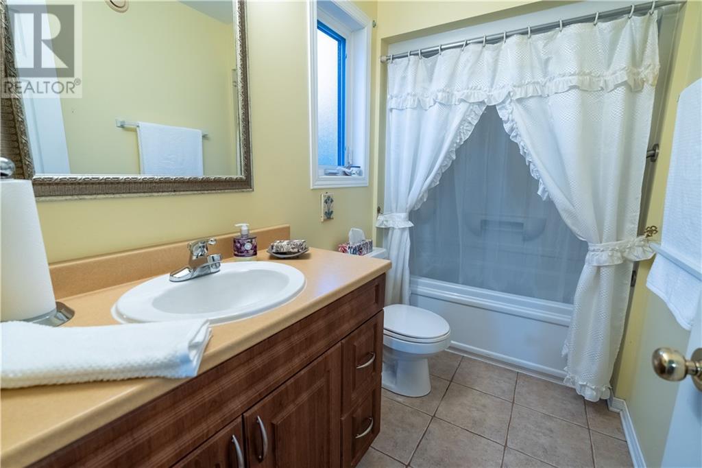 2250 Glen Brook Drive, Cornwall, Ontario  K6H 7N2 - Photo 22 - 1417204