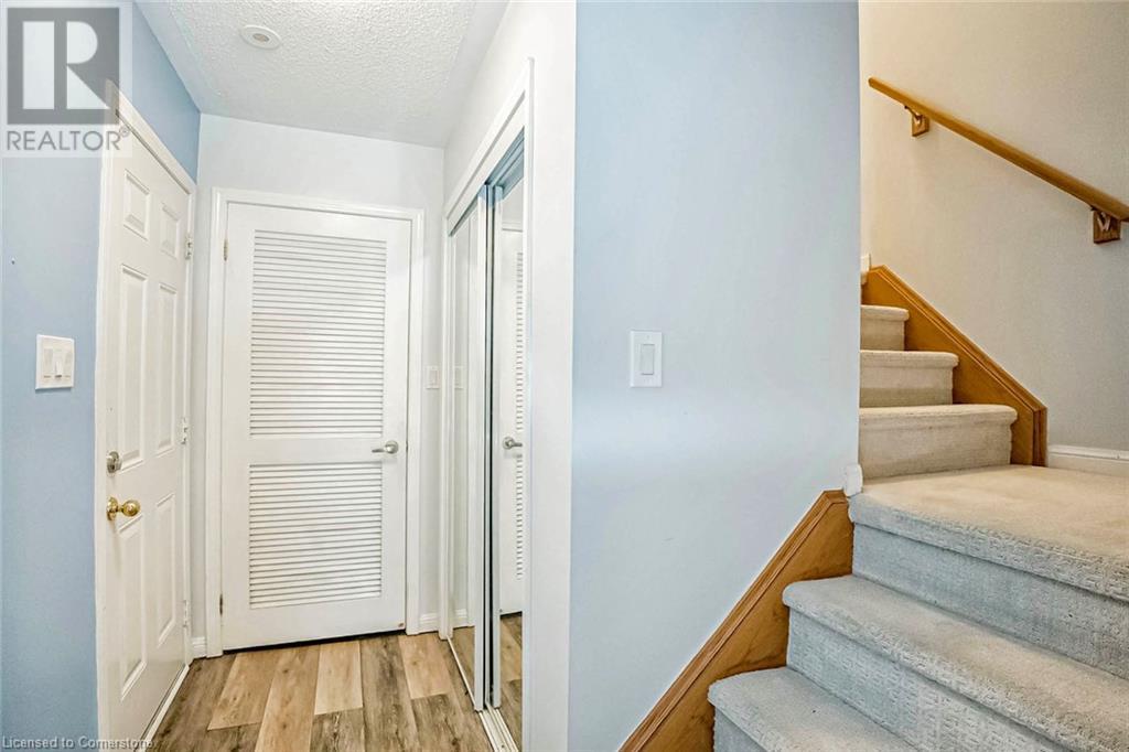 923 Sprague Place, Milton, Ontario  L9T 0K8 - Photo 5 - 40668480