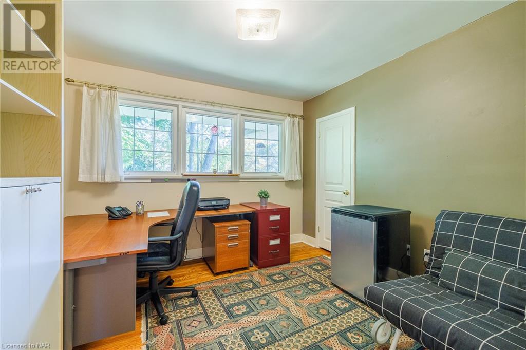 18 Alan Cr, Fonthill, Ontario  L0S 1E0 - Photo 23 - 40662525