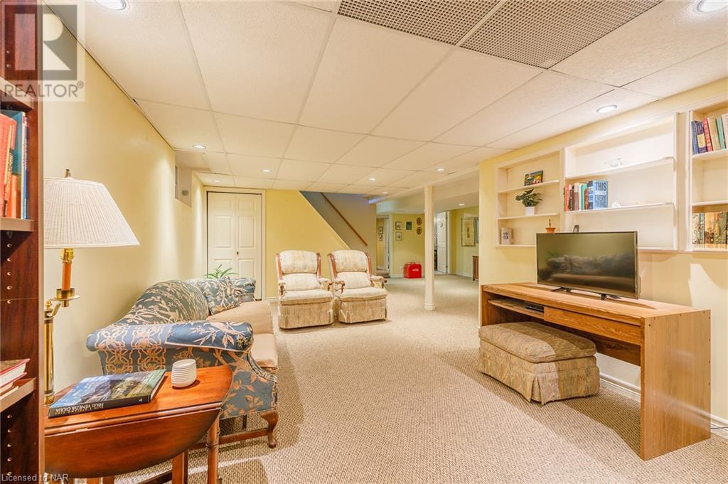 18 Alan Cr, Fonthill, Ontario  L0S 1E0 - Photo 27 - 40662525