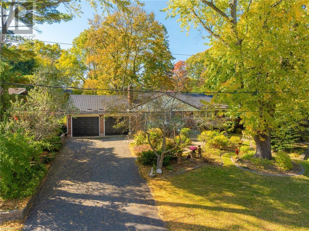 18 Alan Cr, Fonthill, Ontario  L0S 1E0 - Photo 5 - 40662525