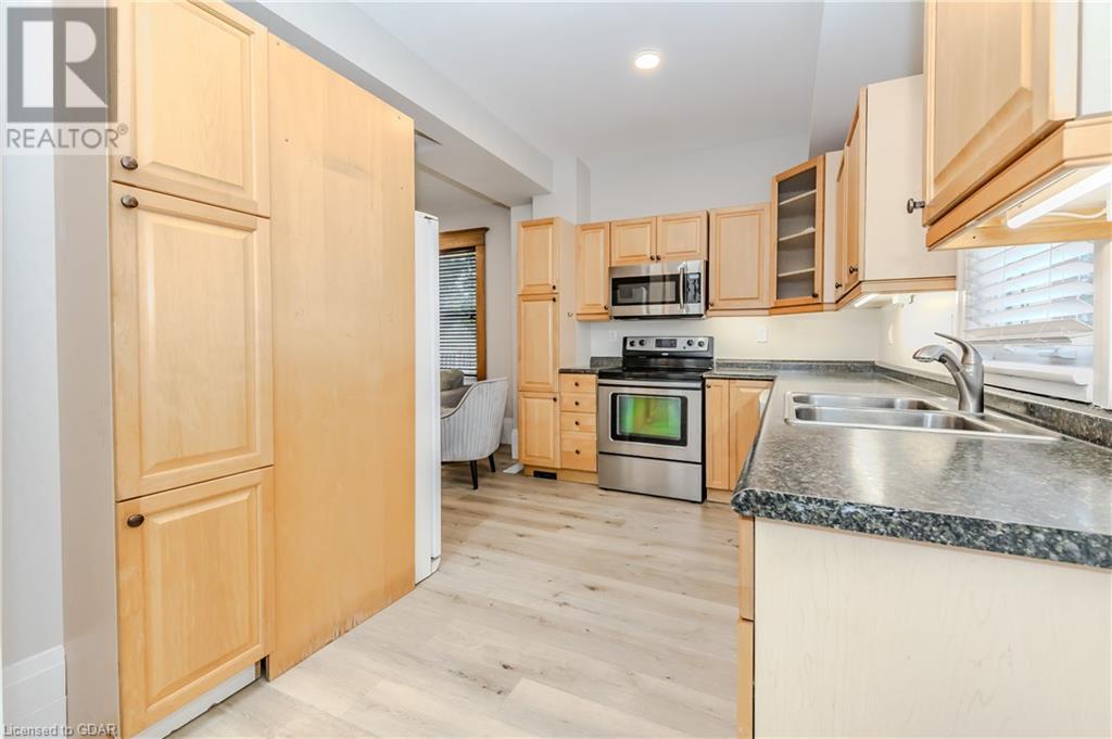 44 Roseview Avenue, Cambridge, Ontario  N1R 4A7 - Photo 11 - 40668473