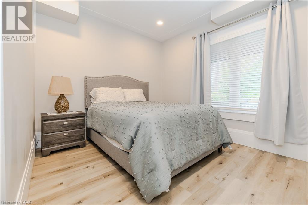 44 Roseview Avenue, Cambridge, Ontario  N1R 4A7 - Photo 16 - 40668473