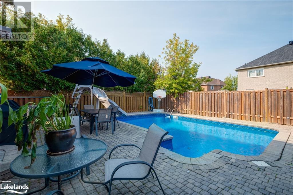 121 Kirkbride Crescent, Vaughan, Ontario  L6A 2J6 - Photo 15 - 40667419