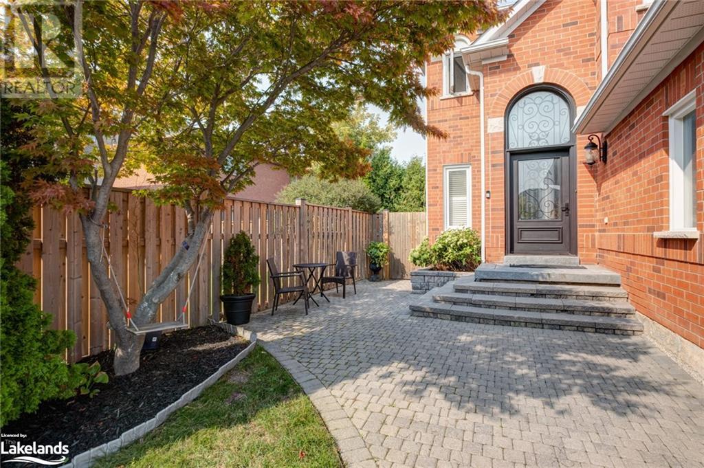 121 Kirkbride Crescent, Vaughan, Ontario  L6A 2J6 - Photo 2 - 40667419