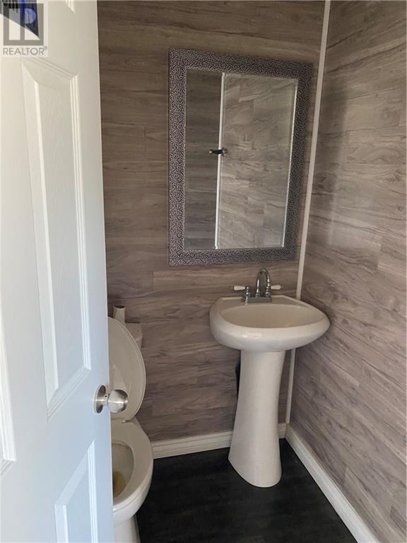 1352 Pembroke Street, Laurentian Valley, Ontario  K8A 7A3 - Photo 12 - X9504305